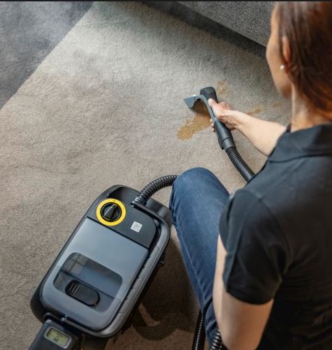 Appareil d'injection-extraction à batterie Puzzi 2/1 BP Karcher 9.568-938.0 (1 chargeur rapide + 1 batterie 36V/6 Ah)