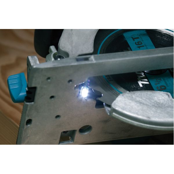 Scie circulaire 18 V Li-Ion ø165 mm (Machine seule) DHS680ZJ Makita