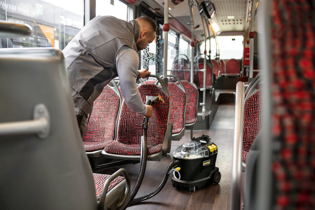 Appareil d'injection-extraction 1380W noir Puzzi 8/1 Karcher + Détergent offert- 1.100-248.0