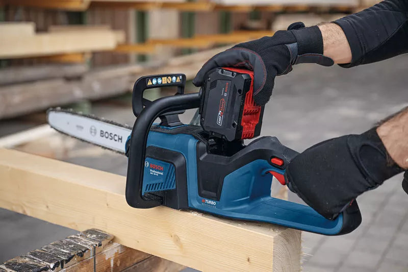 Tronçonneuse à batterie Bosch Pro 18V guide 40cm GKE 18V-40 Solo Biturbo - 06008D3000 Bosch