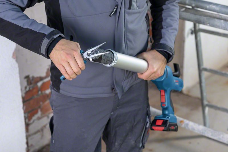 Pistolet extrudeur à mastic sans fils BOSCH 18V GCG 18V-600 solo 06019C4001